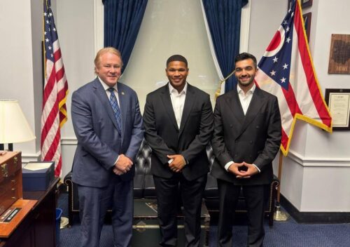 Senators Seek Industry Input on Crypto Payments Bill